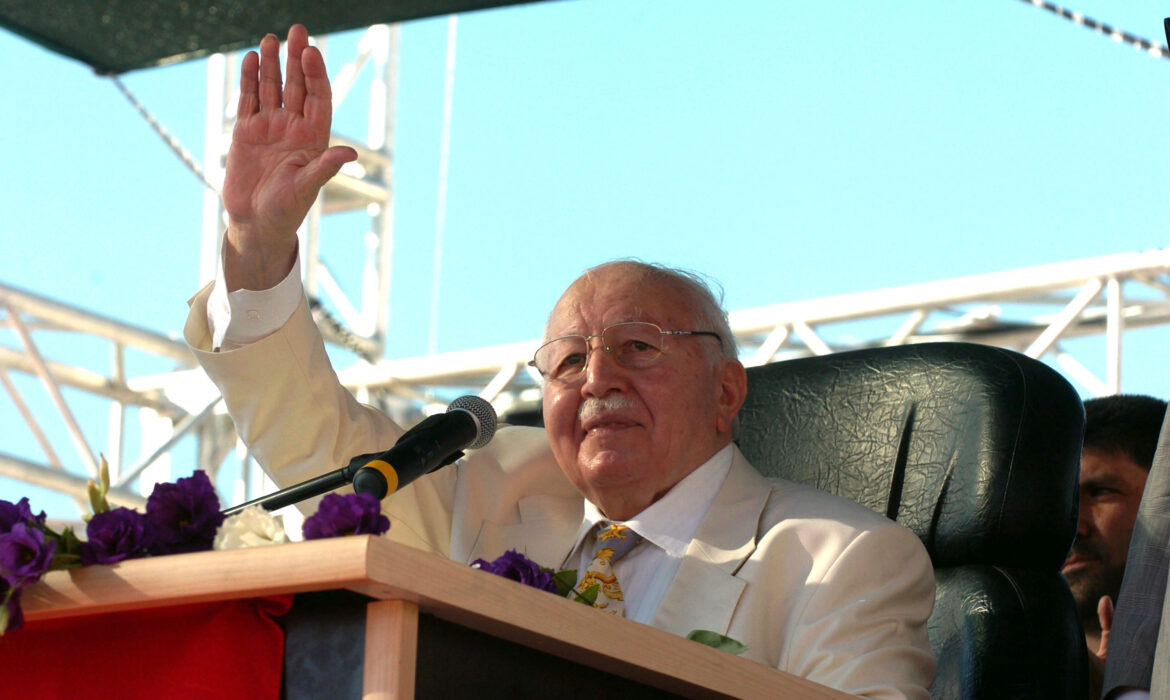 ERBAKAN HOCA ANLAŞILMADI