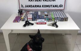 KAÇAK SİGARA OPERASYONUNDA TABANCA ELE GEÇİRİLDİ