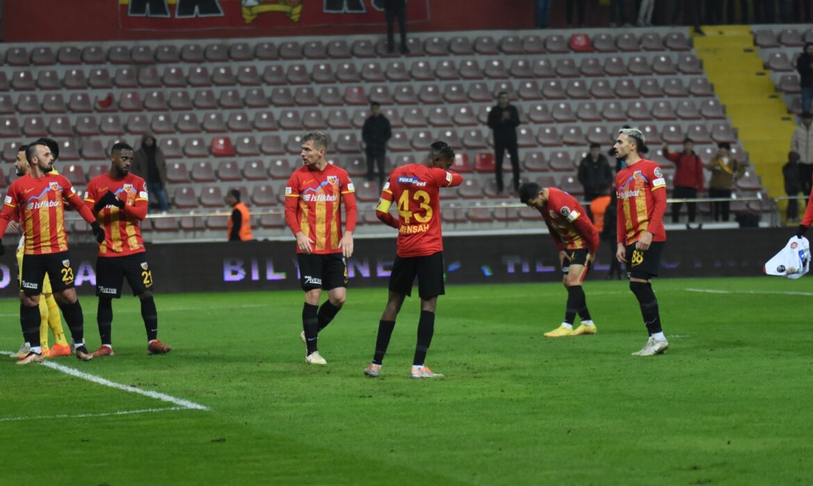 KAYSERİSPOR’UN MAĞLUBİYET SERİSİ 4 MAÇA ÇIKTI