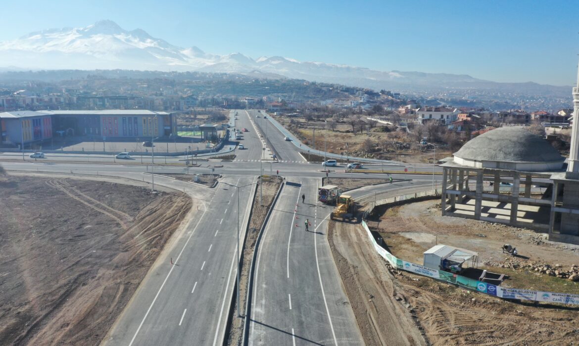 ERCİYES BULVARI’NI TALAS BULVARI’NA BAĞLAYAN YOL HİZMETE HAZIR